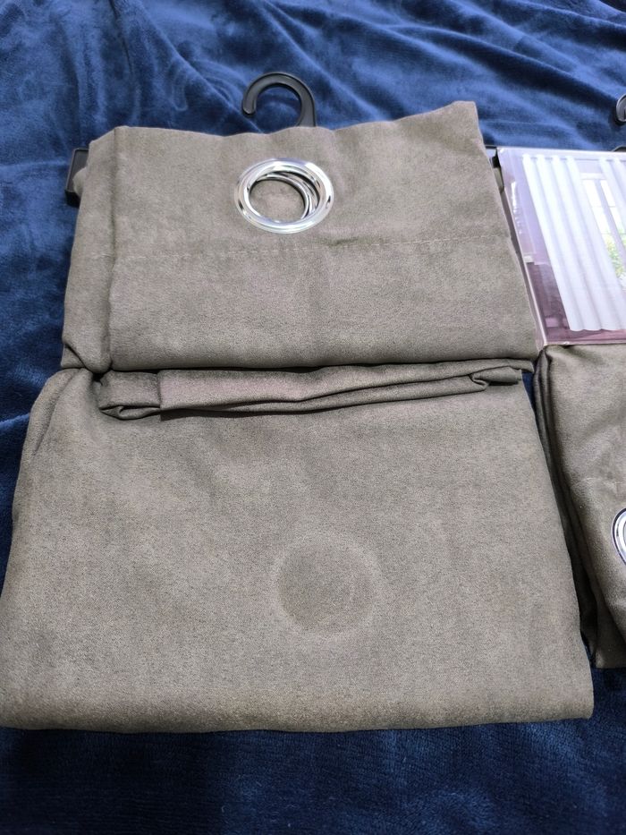 Paire rideaux suedine neufs - photo numéro 2