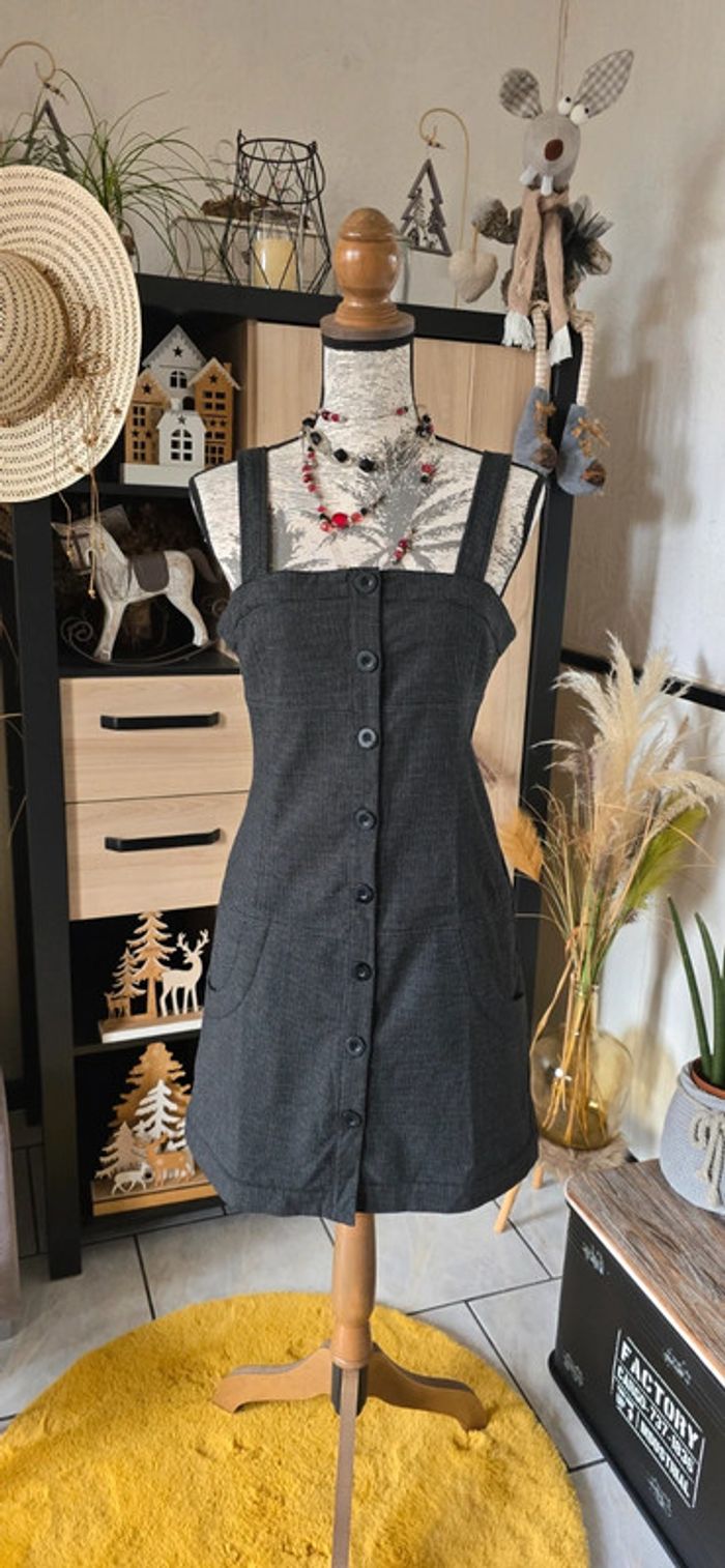 Superbe robe chasuble à bretelles grise neuve