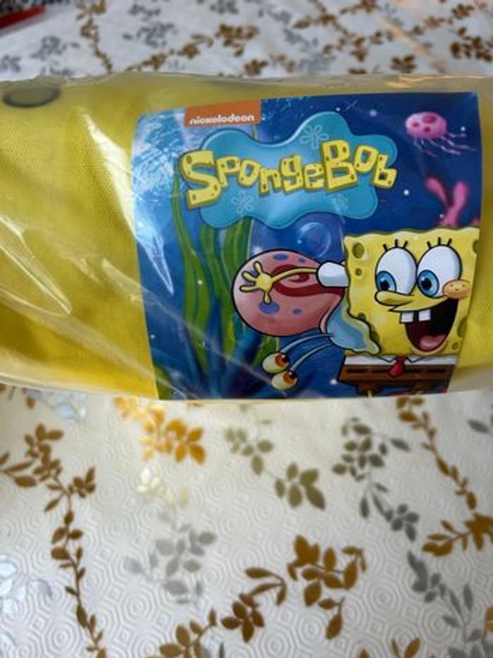 Coussin Bob L’éponge neuf - photo numéro 2