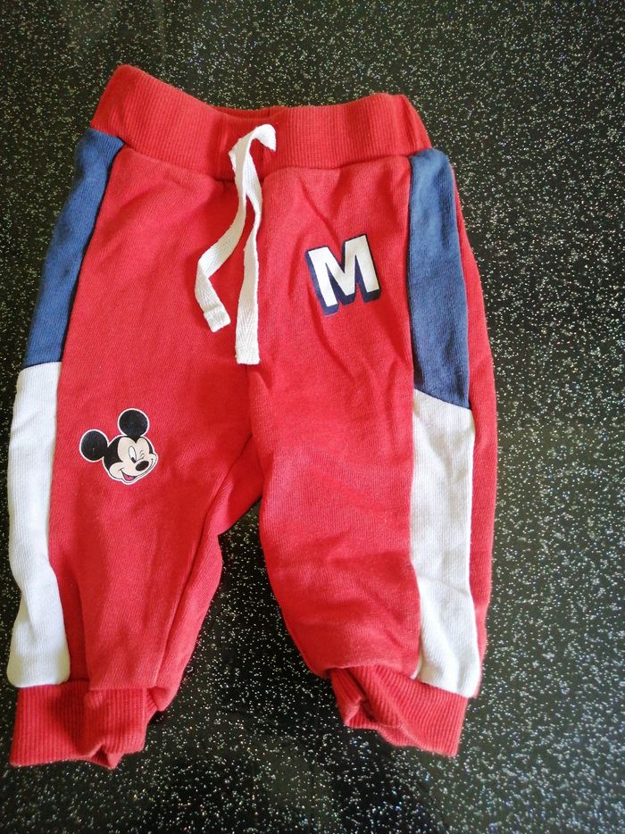 Bas de jogging bébé
