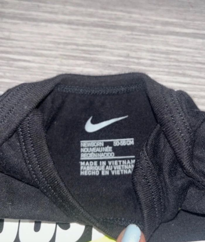 Bodie Nike noir - photo numéro 2