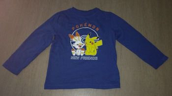 T-shirt longues manches 4ans pikachu en TBE "pokemon"