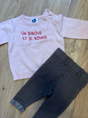 Ensemble pull + pantalon 6 mois