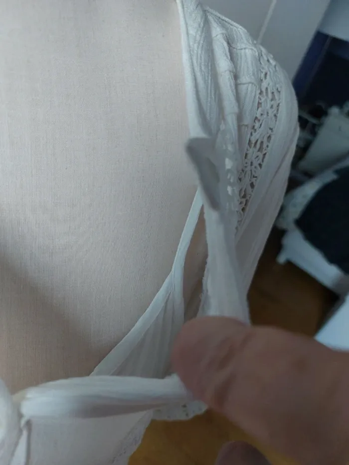 Robe effet crepon avec détails crochet - photo numéro 6