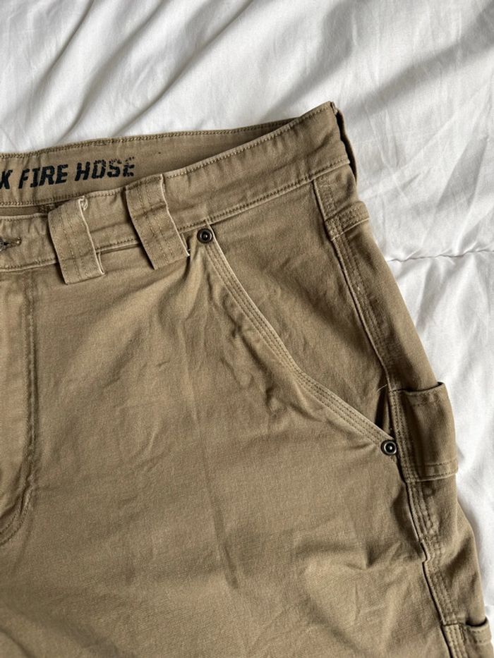 Short beige femme Duluth Trading Co – Flex Fire Hose – taille 38 - photo numéro 3