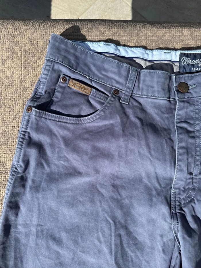 Pantalon Wrangler TEXAS bleu/gris - Taille W34 L32 - Coupe droite homme - photo numéro 5