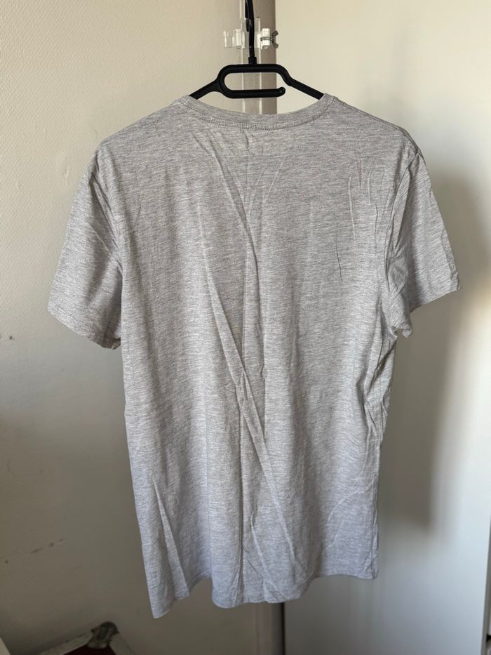 Tee shirt M / Kiabi / gris - photo numéro 2