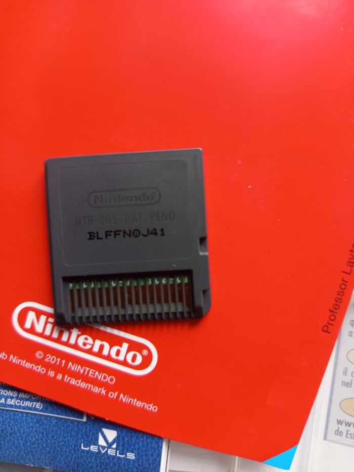 Nintendo - DS - Professeur Layton et l'appel du spectre - photo numéro 9
