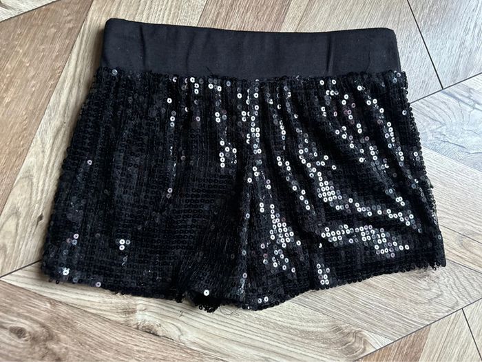 Short à sequins