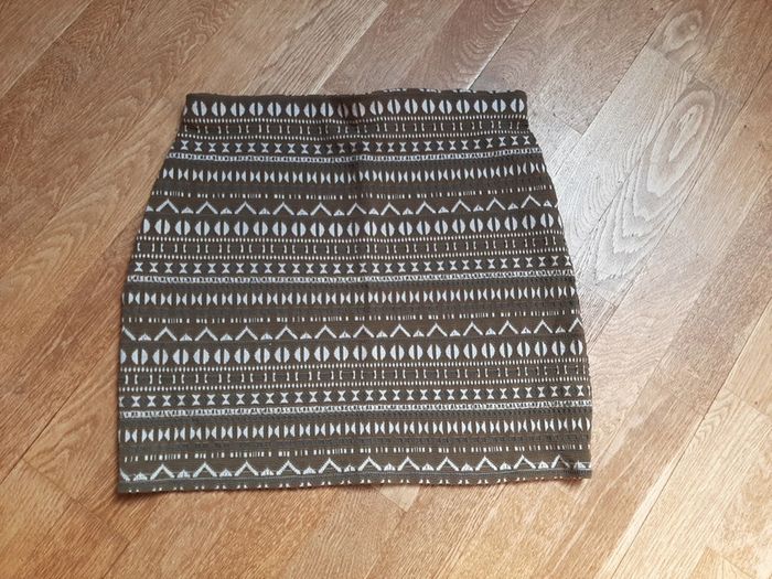 Jupe (motifs blanc/marron)