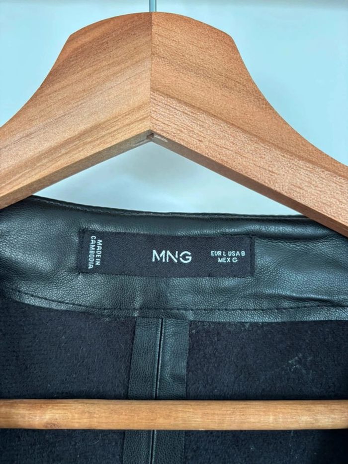Robe noire en simili cuir - Mango taille L - photo numéro 2