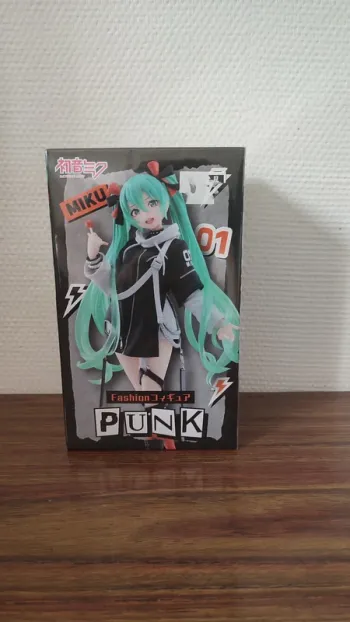 Figurine Hatsune Miku Fashion Punk