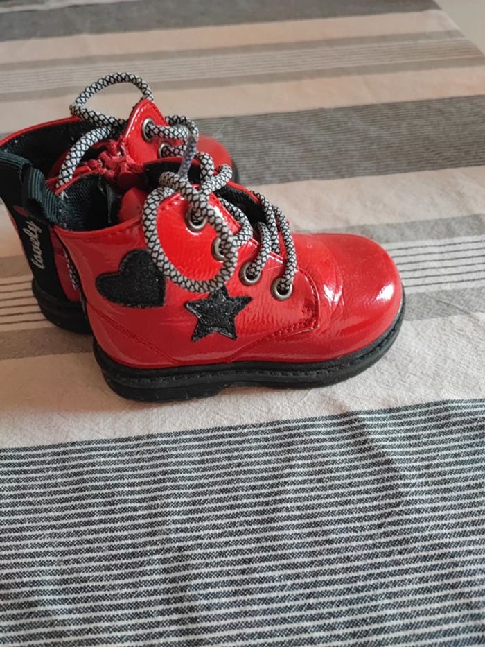 Chaussures taille 20 - photo numéro 2