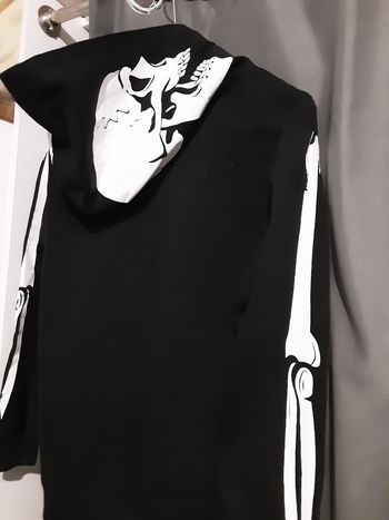 Pull à capuche squelette