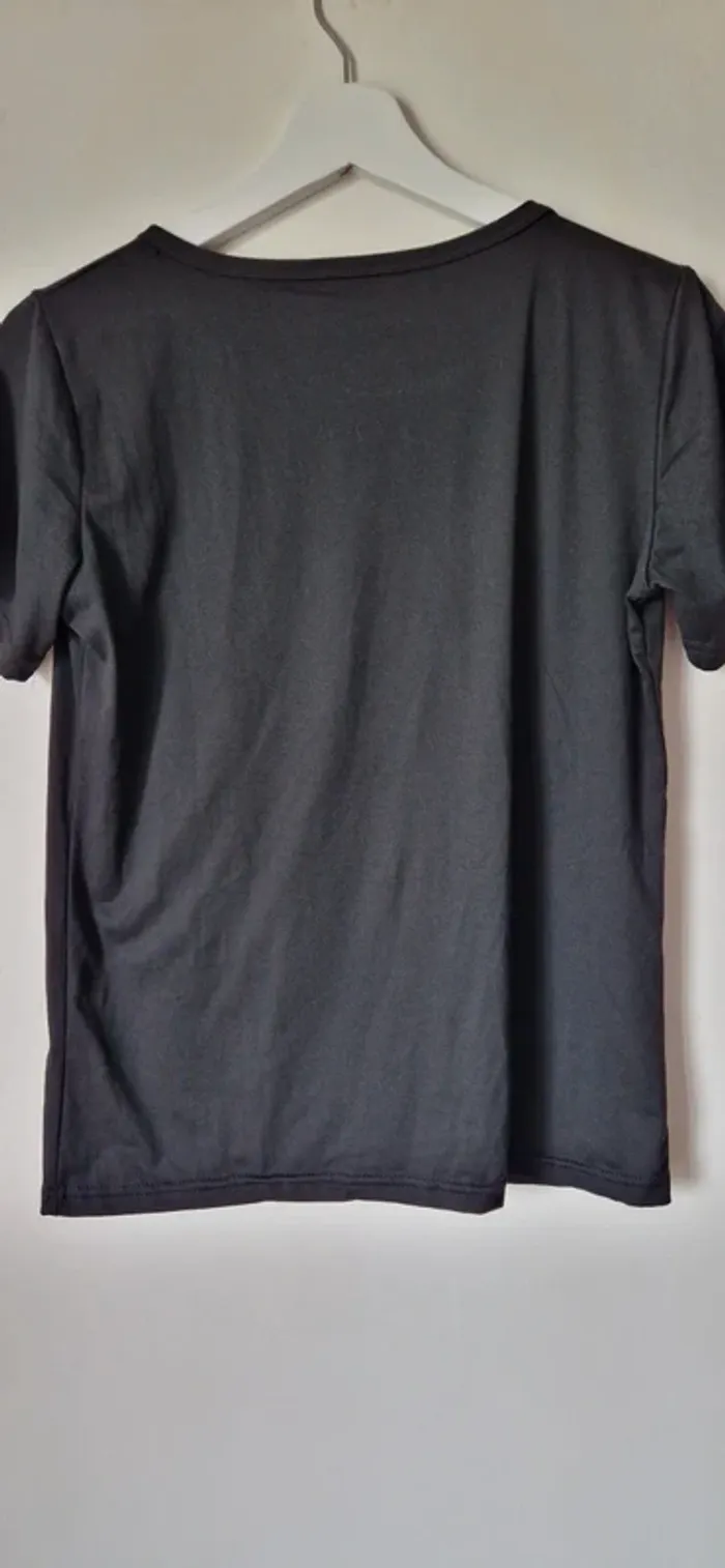 T.shirt mickey - photo numéro 3