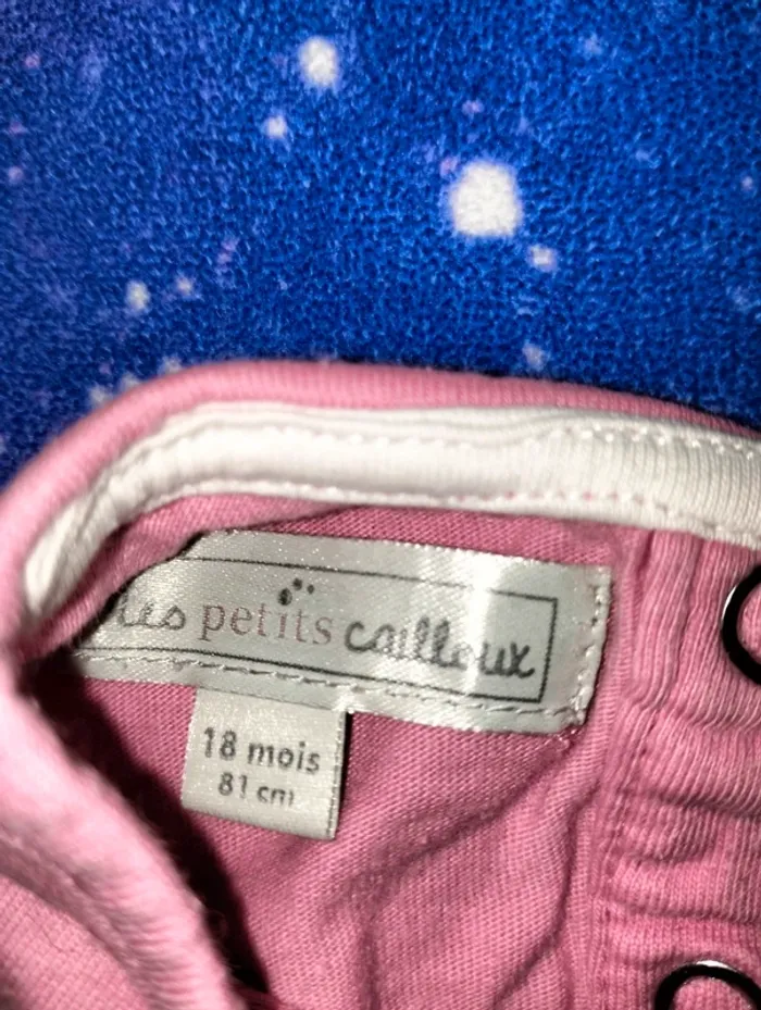 T-shirt les petits cailloux 18 mois - photo numéro 2
