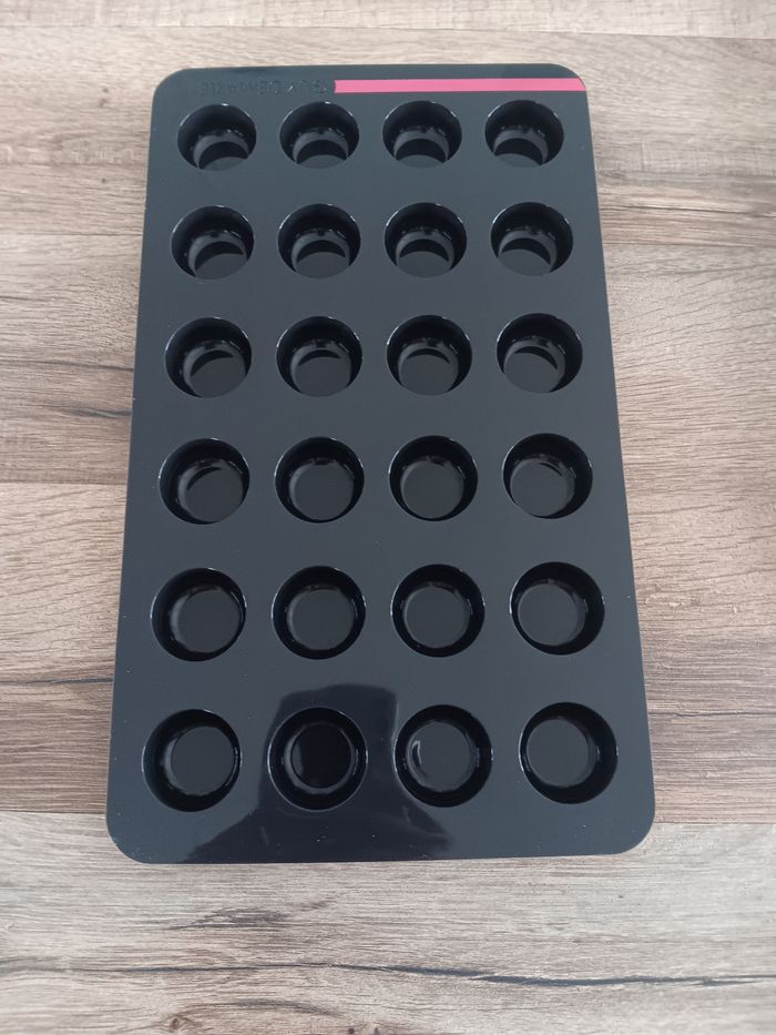 Moule 24 mini bouchées guy demarle orha neuf