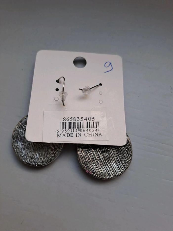 Paire boucles d'oreilles - photo numéro 2