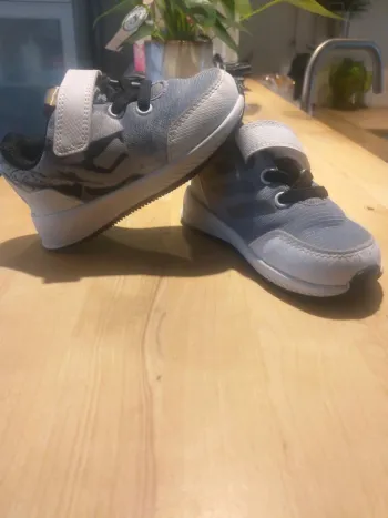Petites Adidas star wars