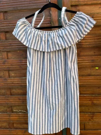 Robe de plage rayée