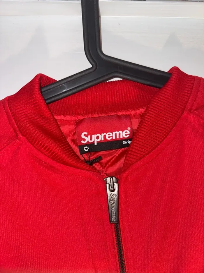 Veste Supreme Taille M - photo numéro 3