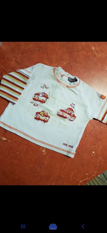 T.shirt bébé taille 6 mois