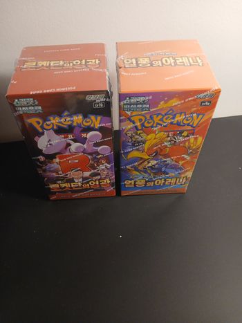 2 displays Pokemon Coréennes (sv10 et sv9a) Team rocket / Heat Wave Arena