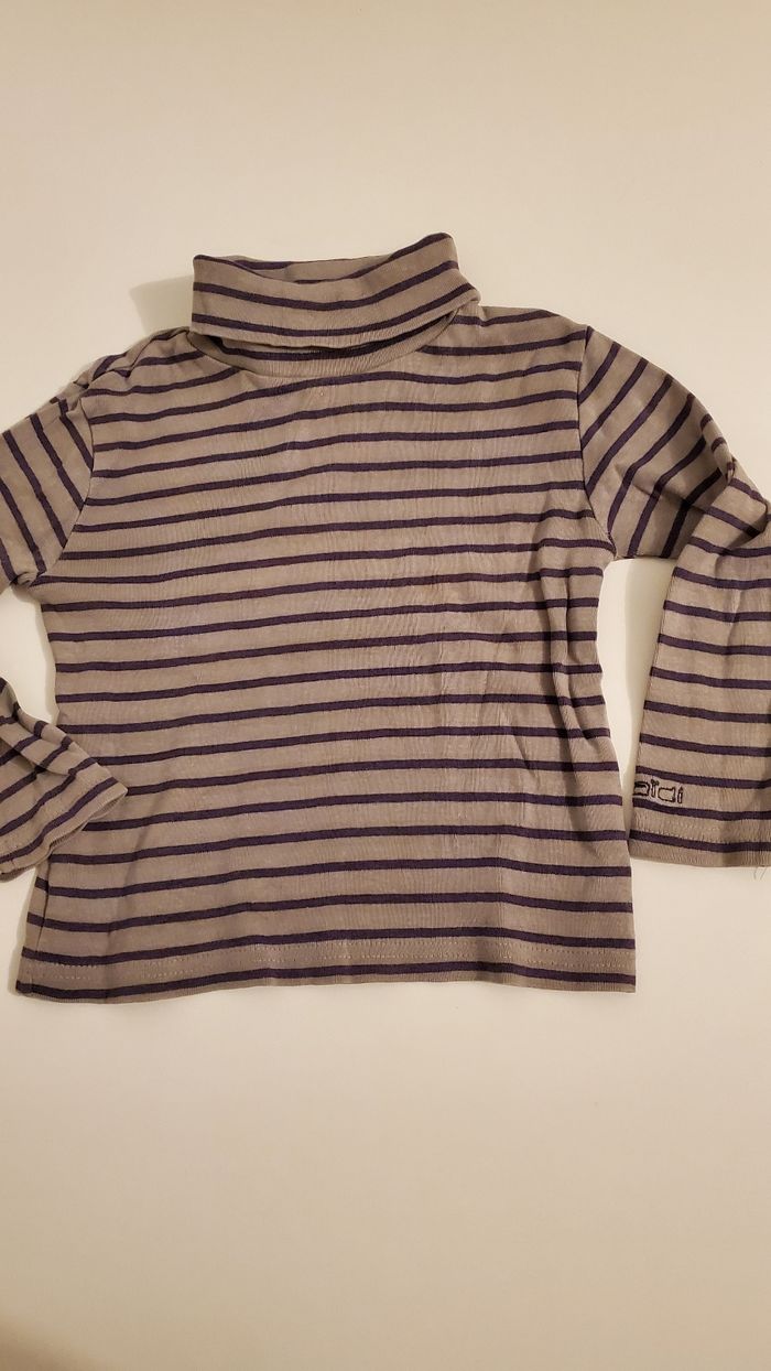 Pull col roulé