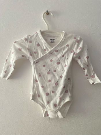 Lot 3 bodies manches longues 3mois