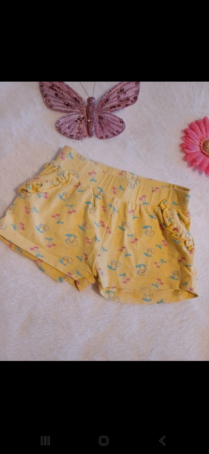 Short bébé taille 6 mois