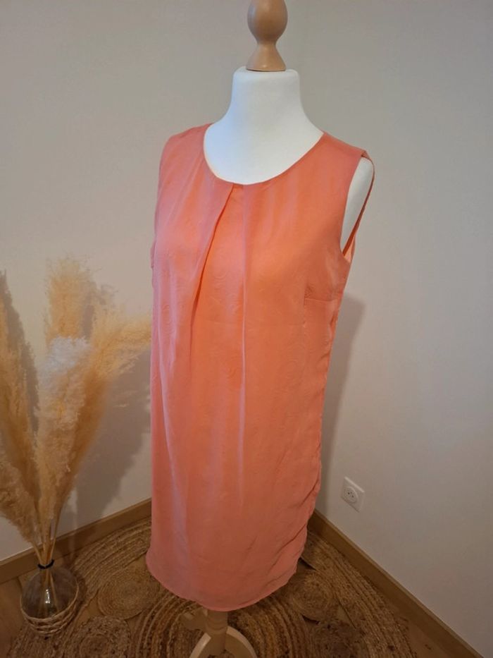 Robe fluide à motifs rose/corail LC Waikiki taille M 38 - photo numéro 7