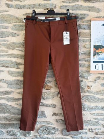Pantalon Chino, taille 38 neuf