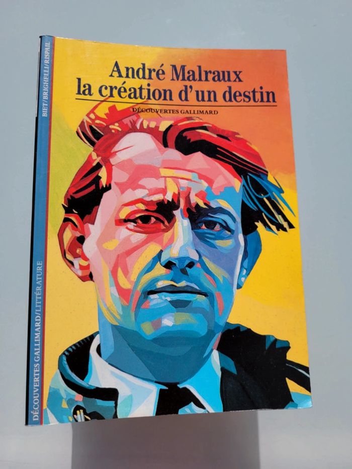 superbe lot de 14 livres Découvertes Gallimard, Nostradamus, Malraux, Sherlock etc - photo numéro 3