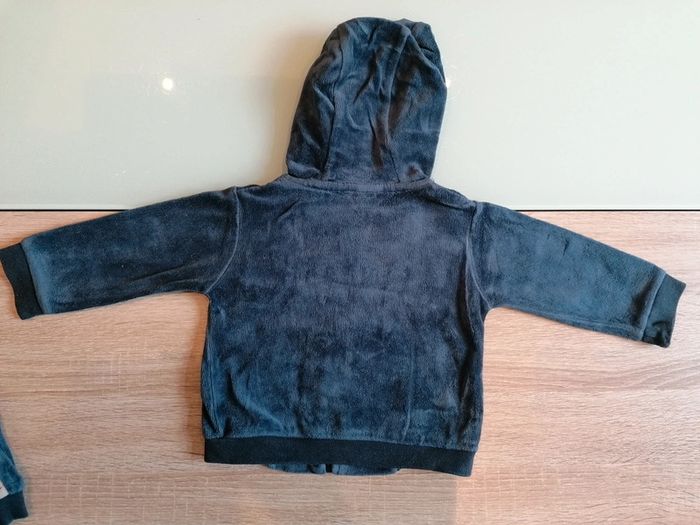 Training velour 9mois - photo numéro 5