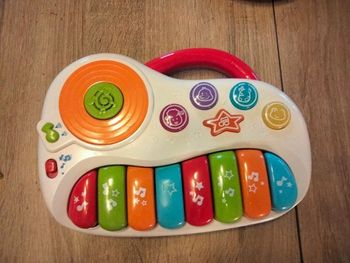 Piano jouet