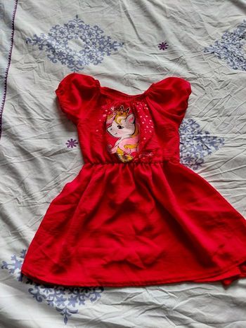 Très jolie petite robe d'été fille T 2 ans 