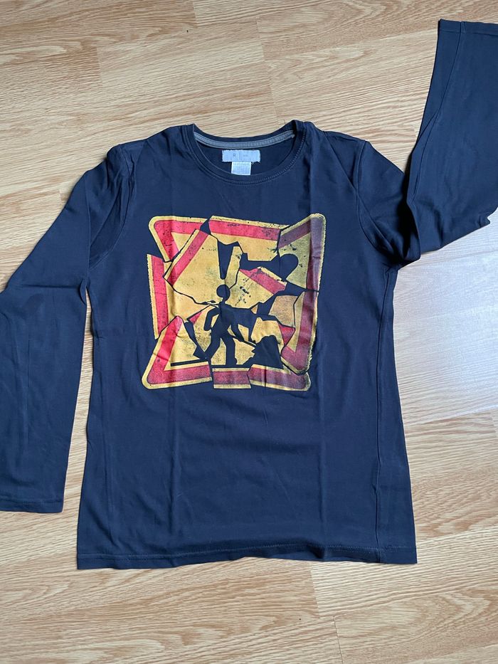 Haut manches longues taille 12 ans