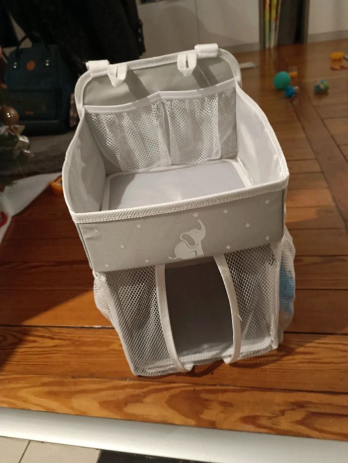 Organisateur de couches très bon état - photo numéro 2