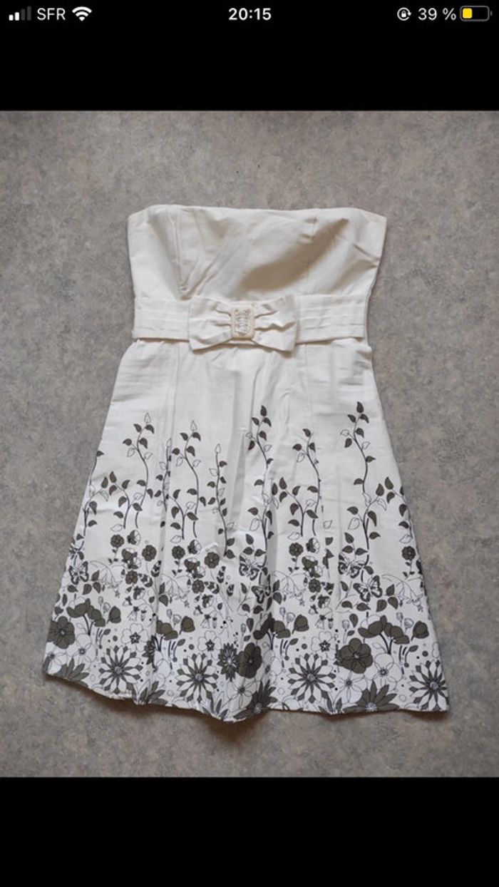 robe bustier blanche à fleurs - photo numéro 2