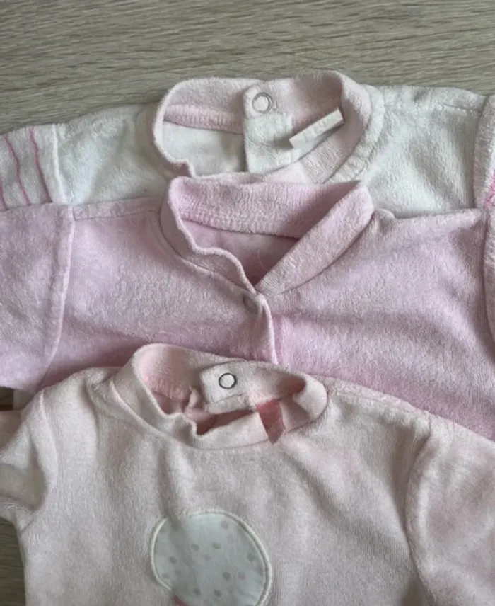 Lot de 3 pyjamas velours 1 mois - photo numéro 2