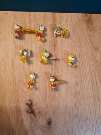 Lot Figirines Kinder Vintage chats