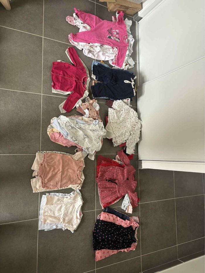 Lots vêtements bébé 9 mois fille - photo numéro 2