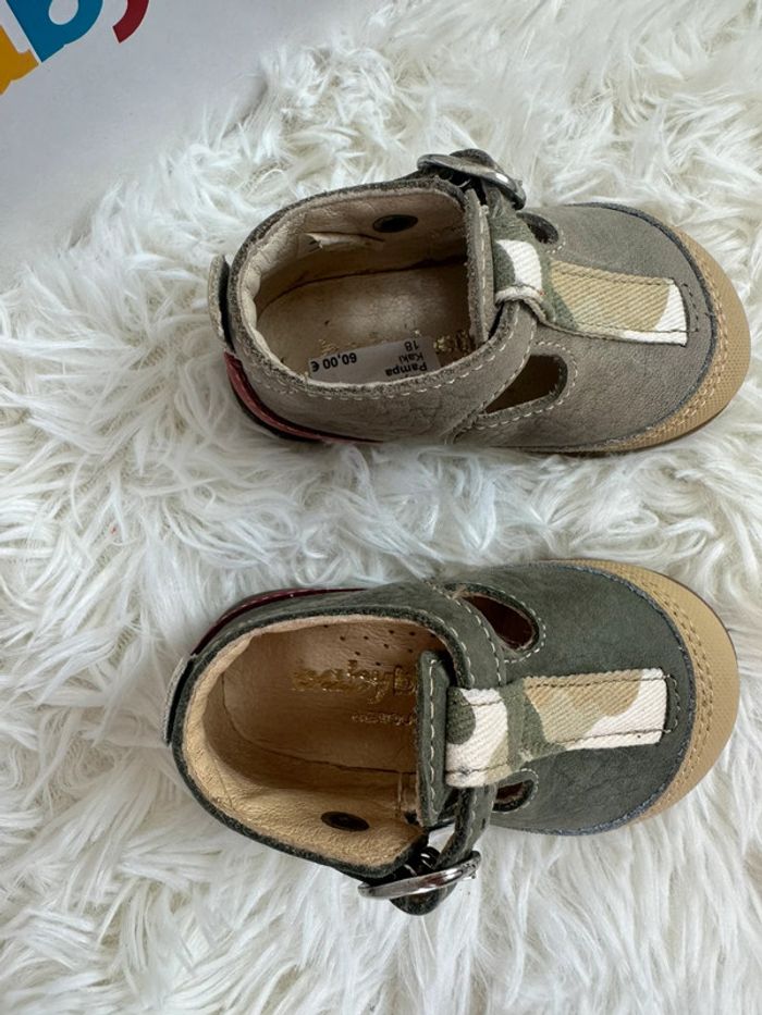 Paire de chaussures Babybotte taille 18 - photo numéro 4