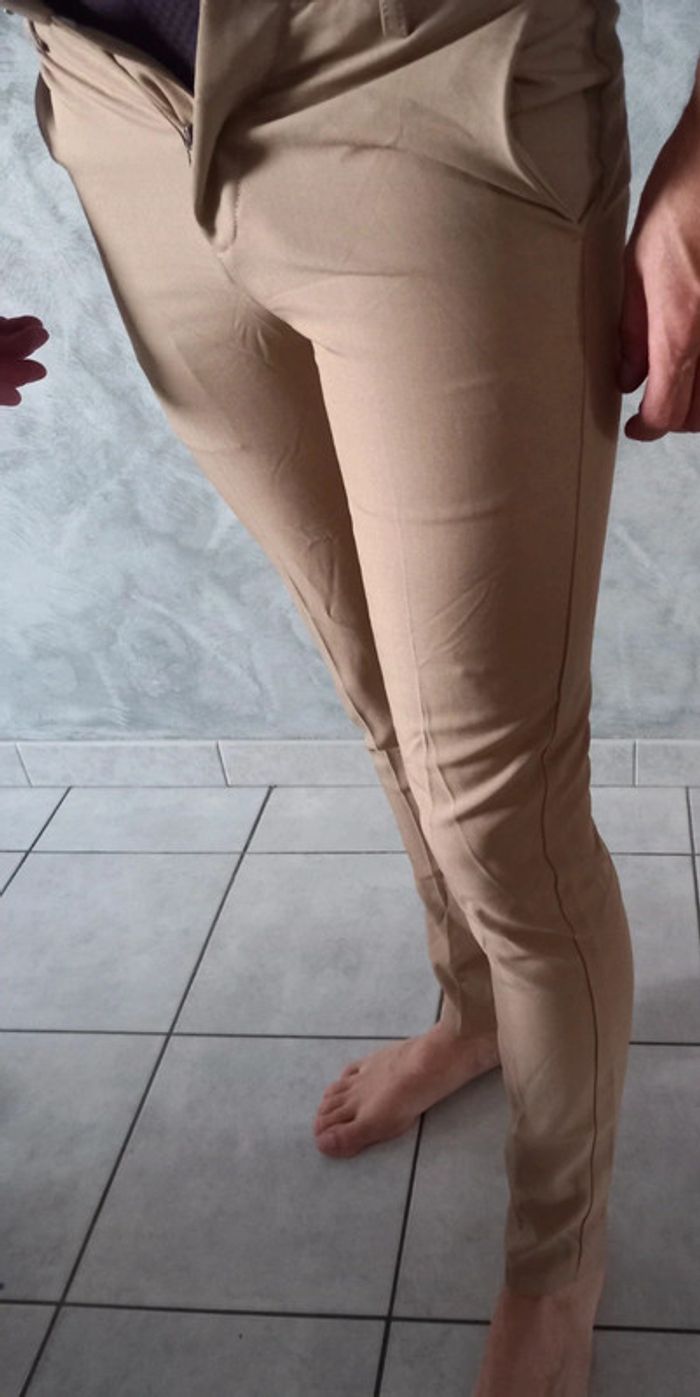 Pantalon neuf jamais porté - photo numéro 2