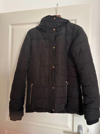 Blouson noir pour enfants filles avec moumoute à l'intérieur