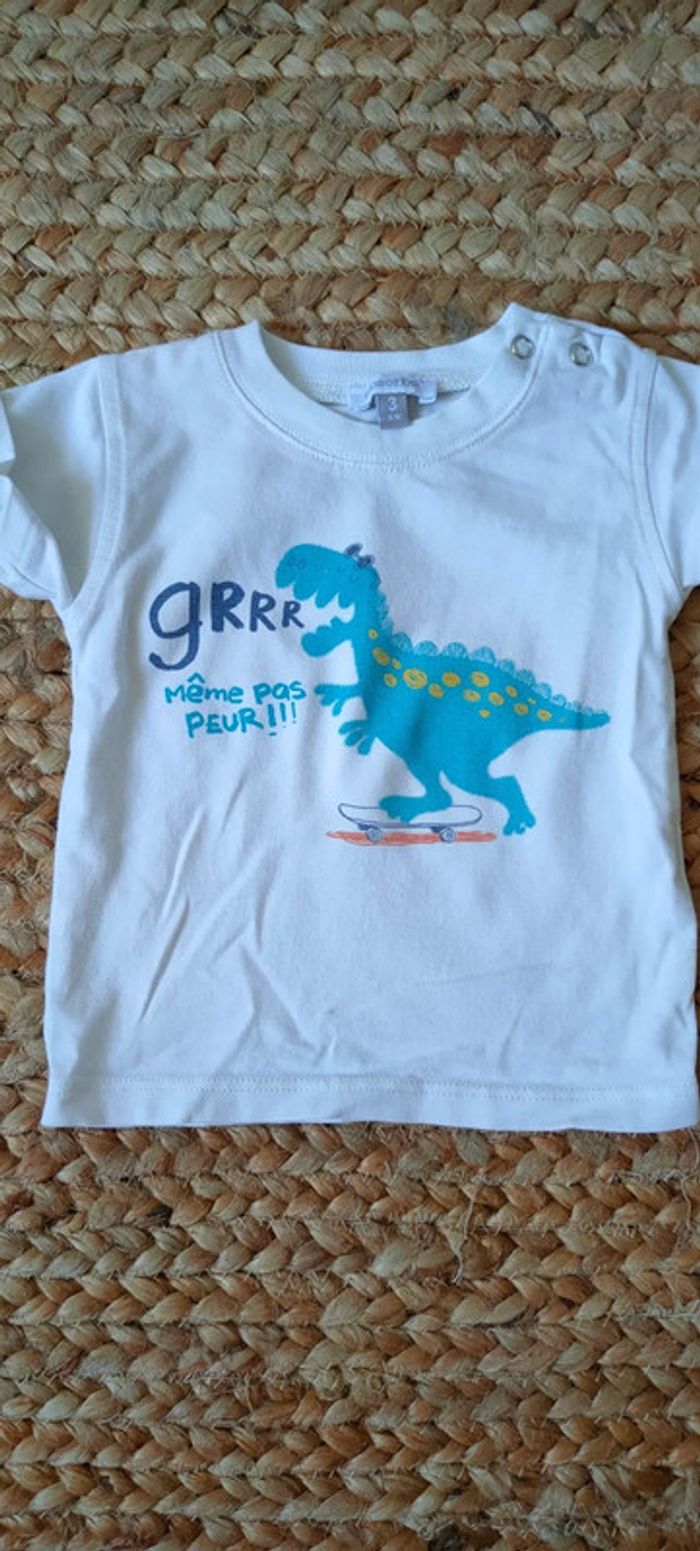 T-shirt