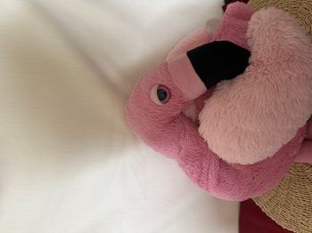 Grande peluche flamant rose