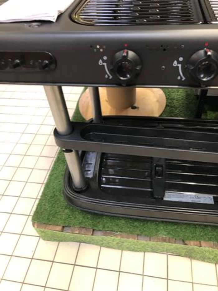 Barbecue XL à Gaz sur Chariot 3 feux avec Thermomètre Intégré HYBA Neuf dans emballage - photo numéro 3
