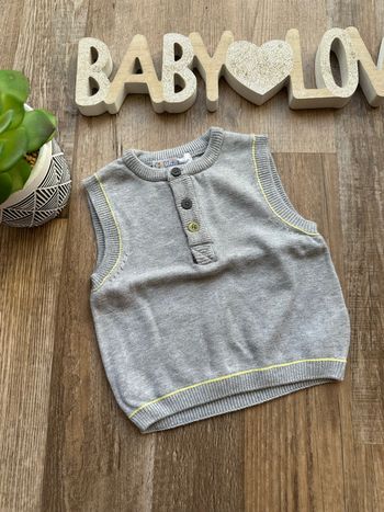 - Pull Kitchoun    - 3 mois  - Très bon état