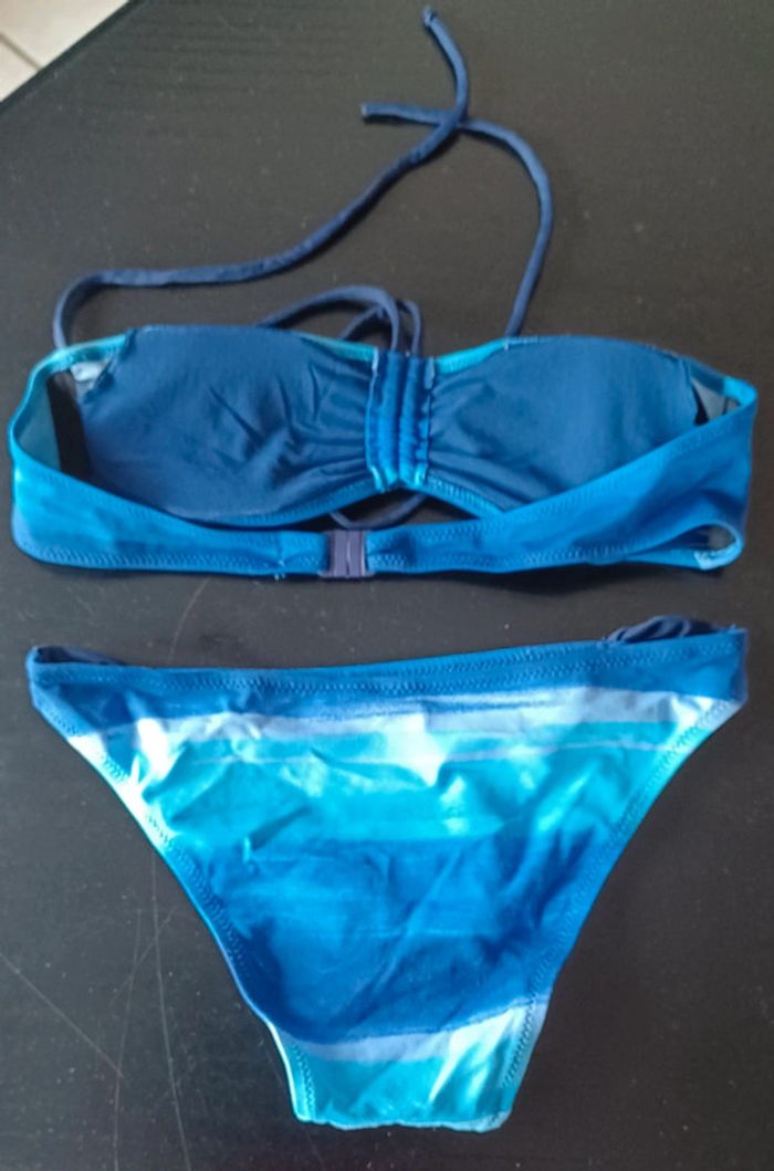 Maillot de bain bleu - photo numéro 2